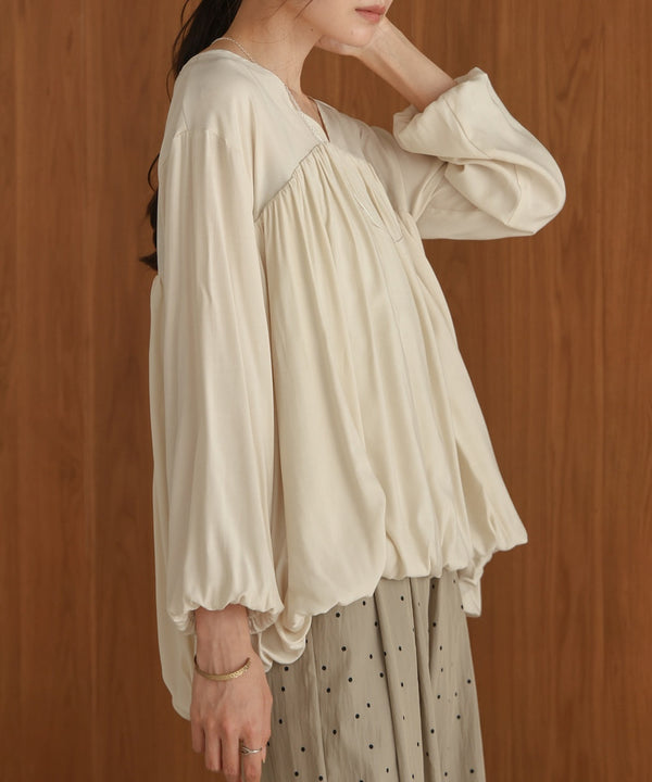 バルーンデザインブラウス
