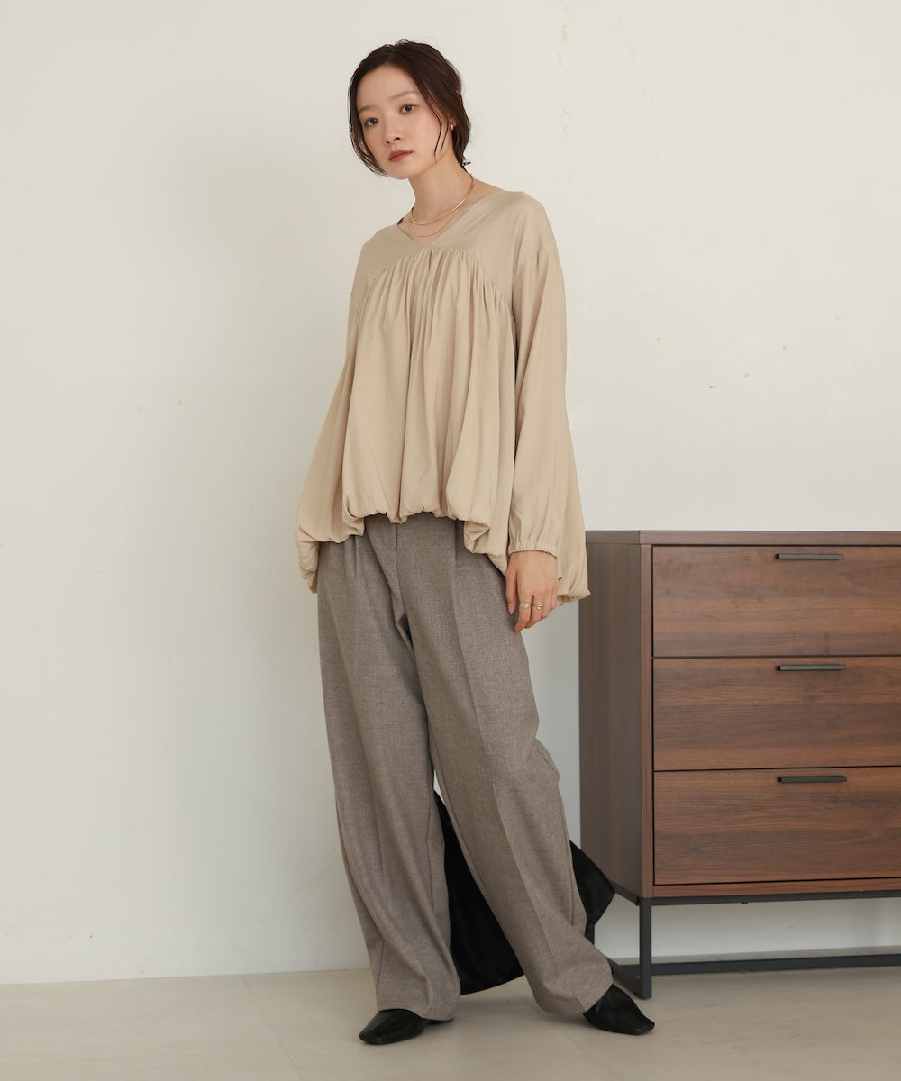 バルーンデザインブラウス