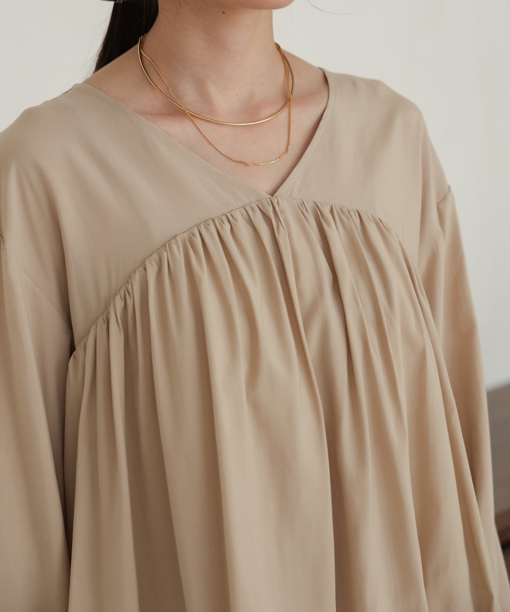 バルーンデザインブラウス