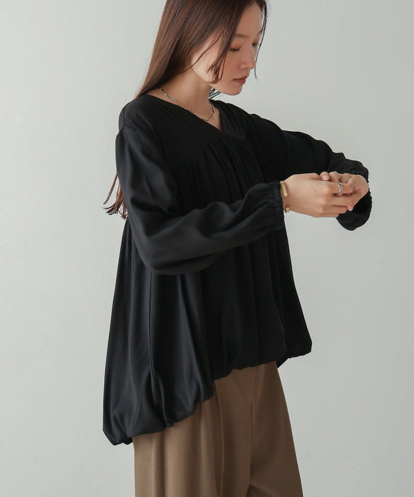 バルーンデザインブラウス