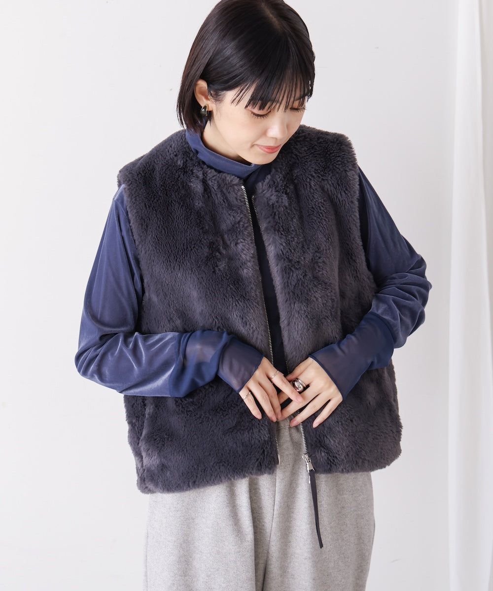 【WEB限定】フェイクシープファーベスト