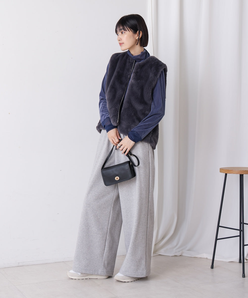 【WEB限定】フェイクシープファーベスト
