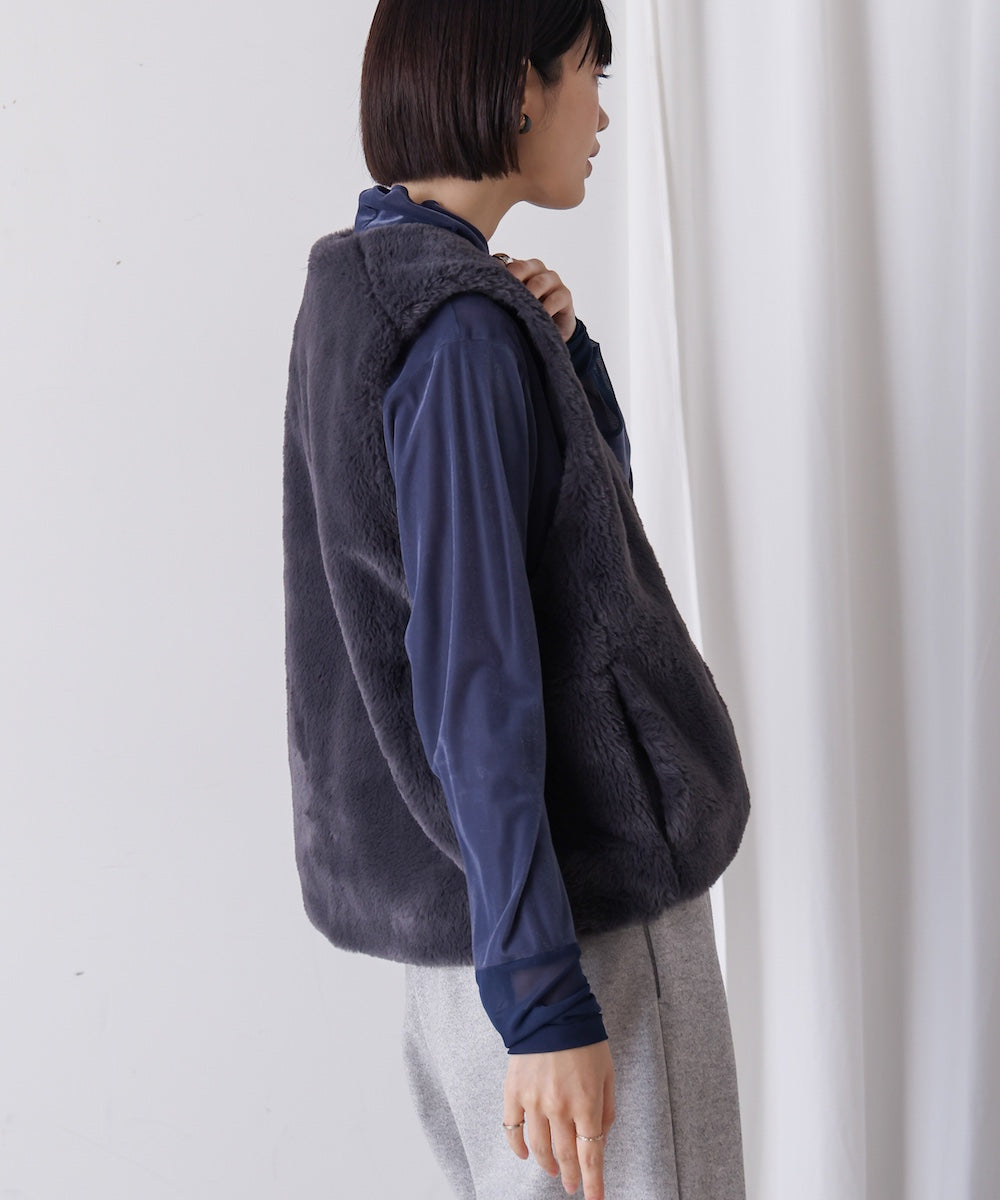 【WEB限定】フェイクシープファーベスト