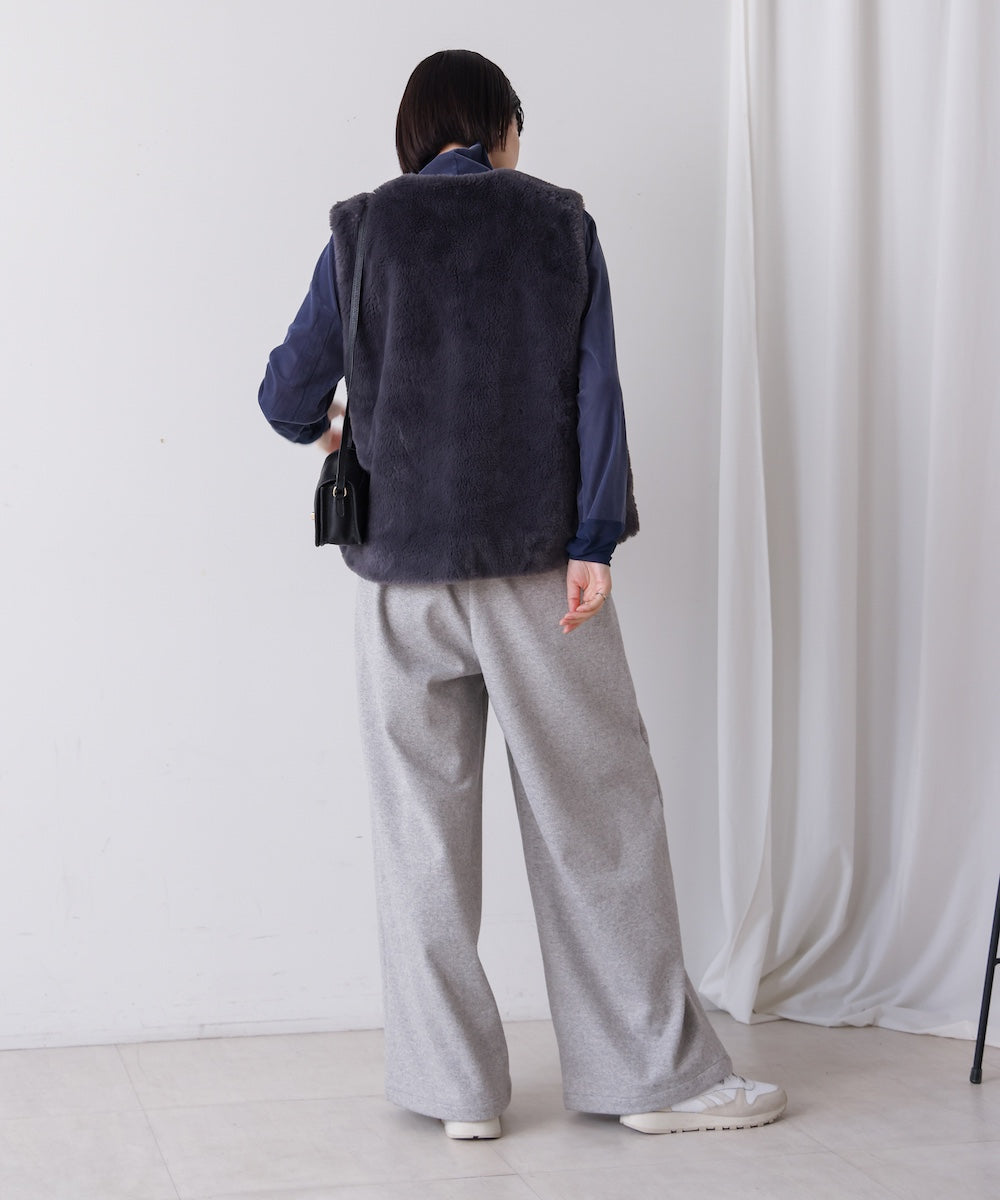 【WEB限定】フェイクシープファーベスト