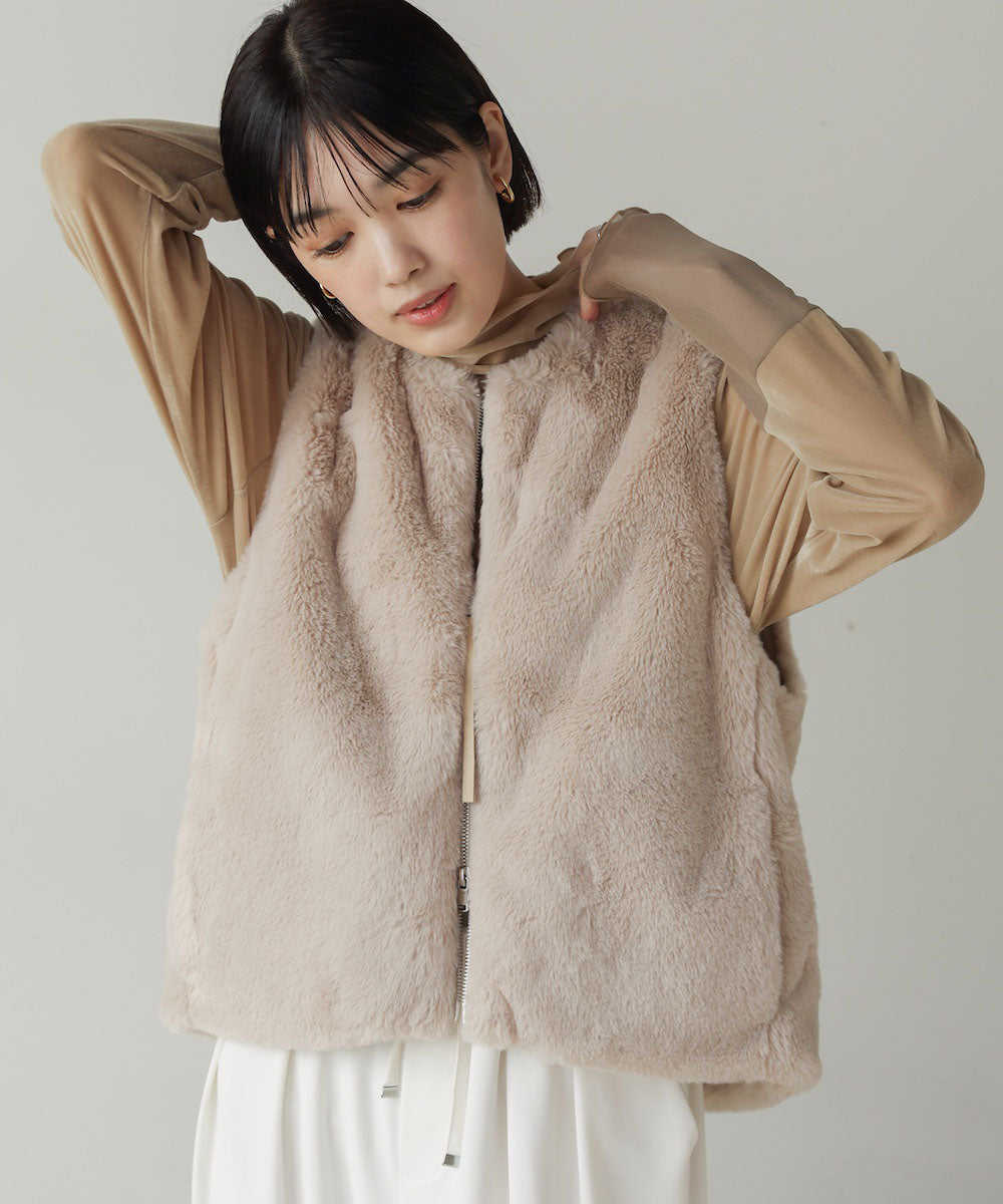【WEB限定】フェイクシープファーベスト