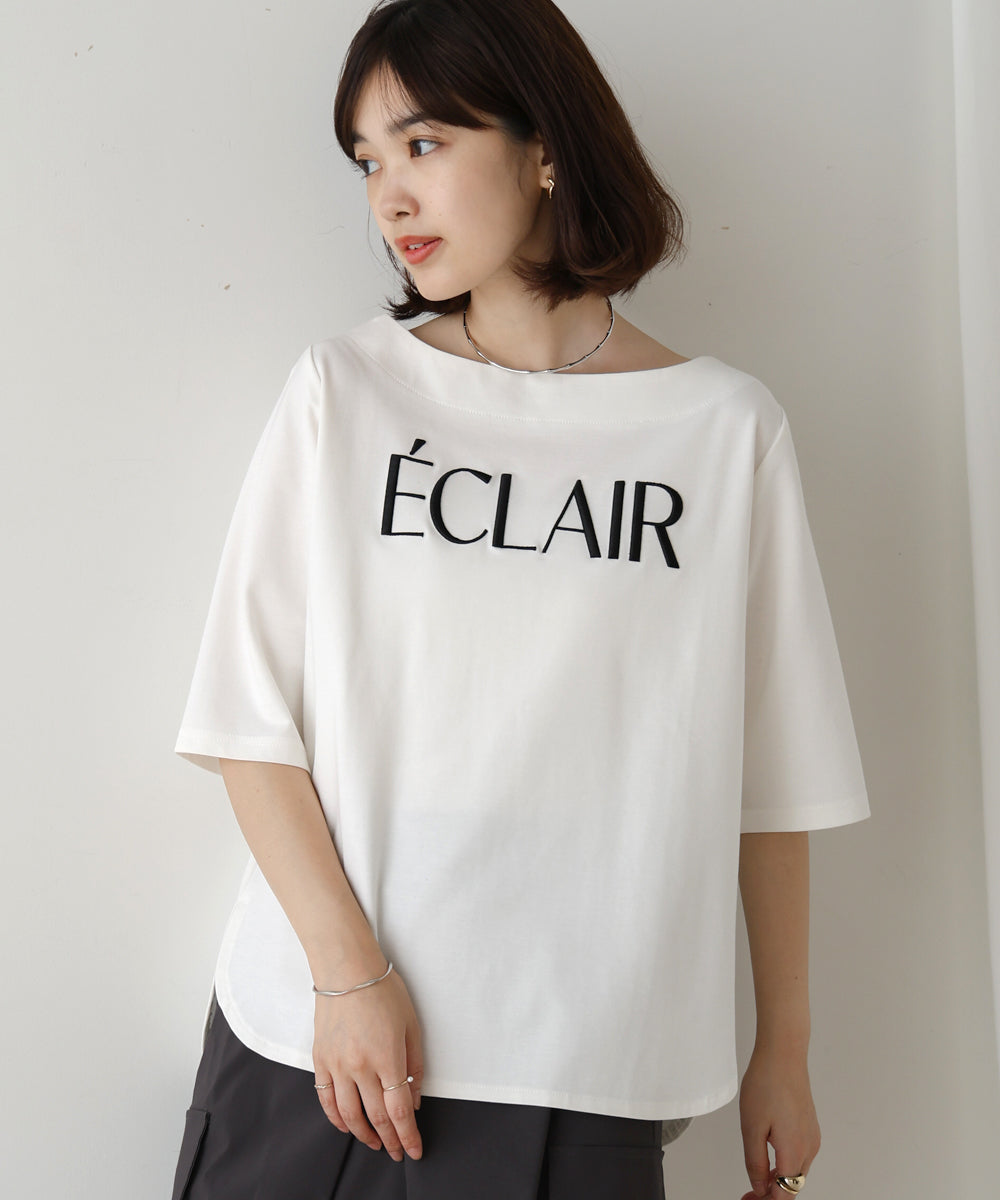 ロゴ刺繍プルオーバー