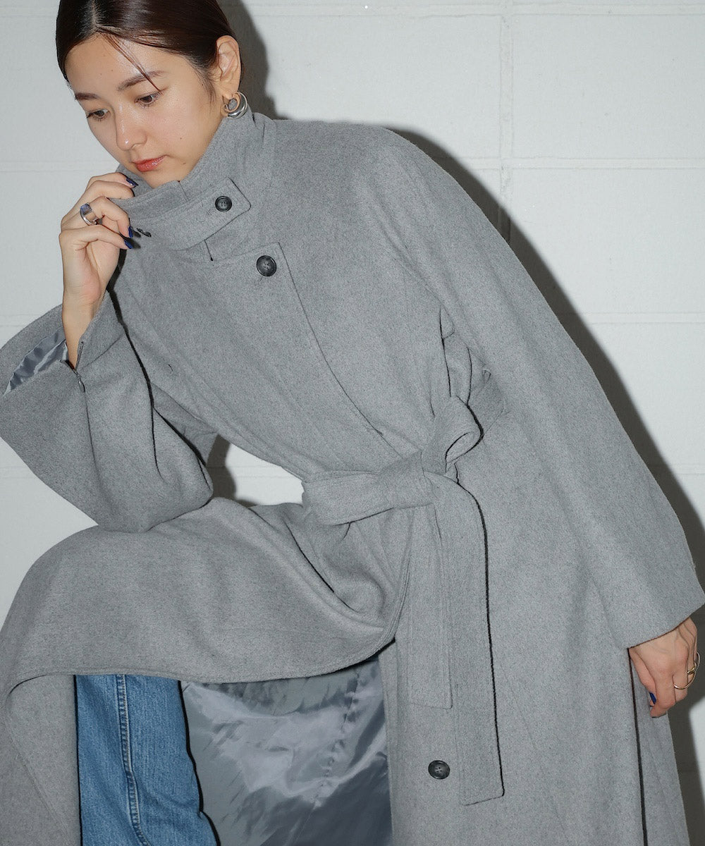 SLEEVE SLIT COAT
