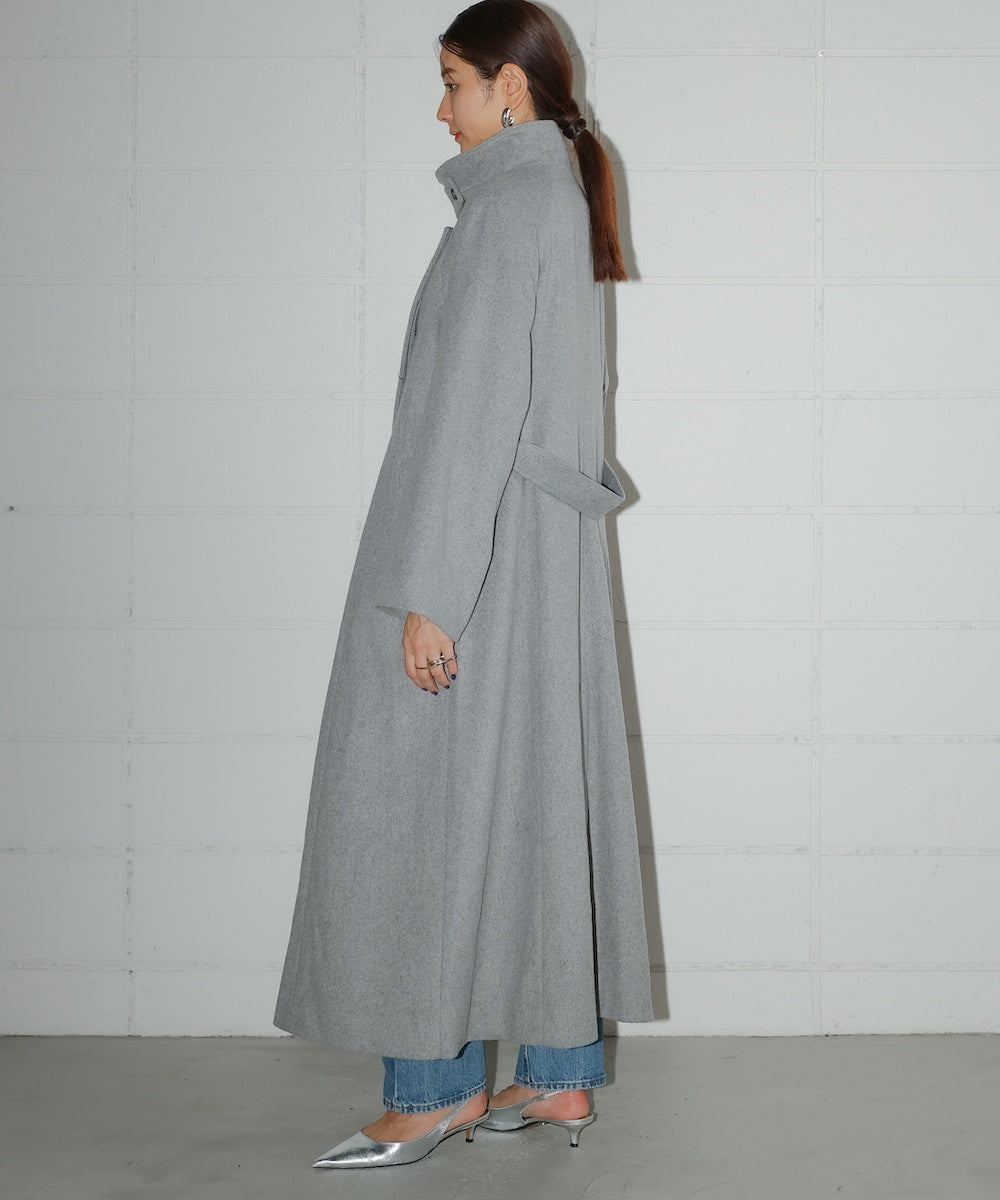 SLEEVE SLIT COAT