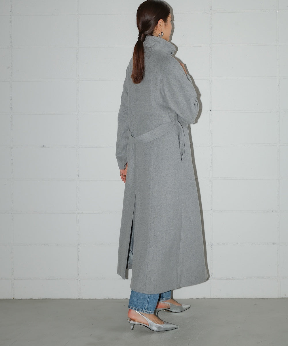 SLEEVE SLIT COAT