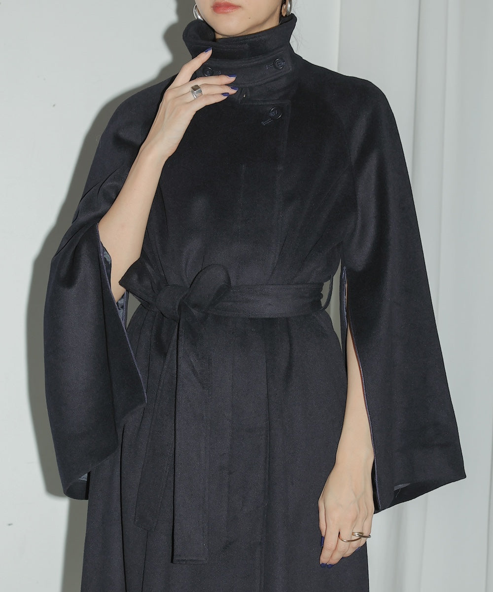SLEEVE SLIT COAT