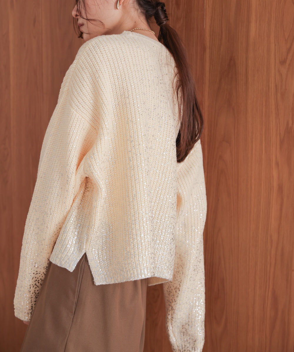 箔プリントニットプルオーバー