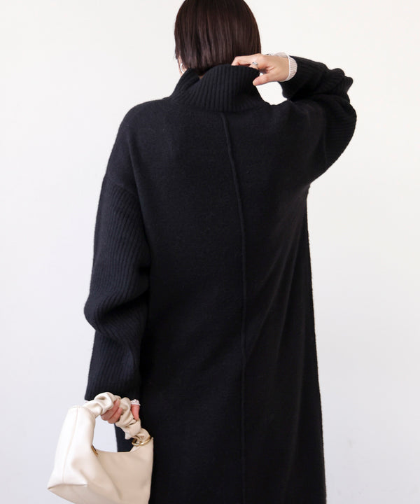ハイネックIラインニットワンピース
