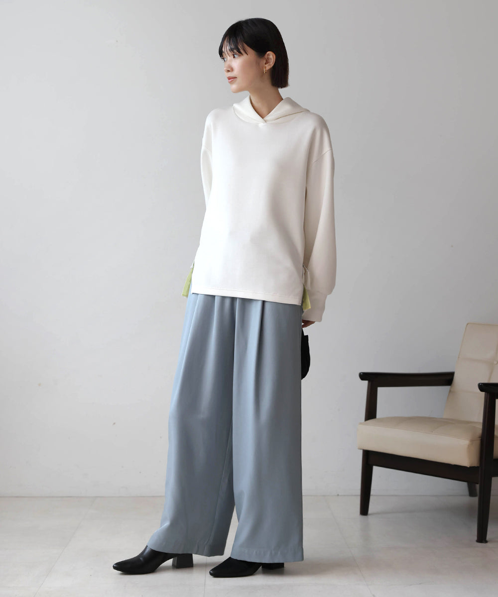 シャイニーリラックスパンツ