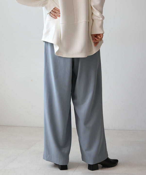 シャイニーリラックスパンツ