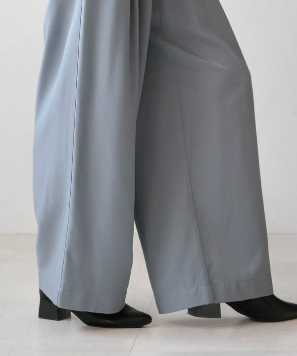 シャイニーリラックスパンツ