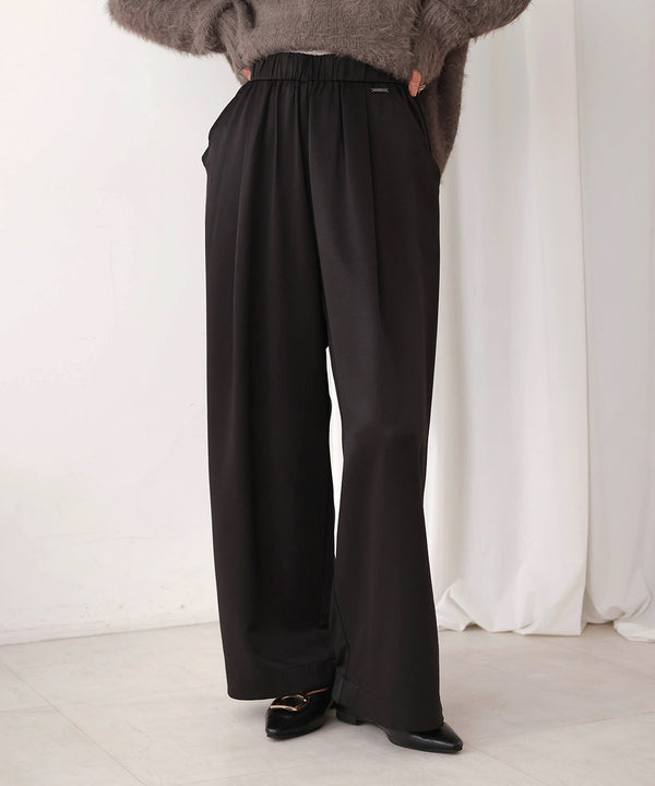 シャイニーリラックスパンツ