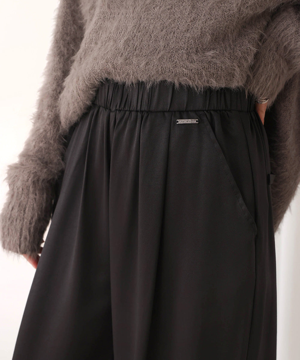 シャイニーリラックスパンツ