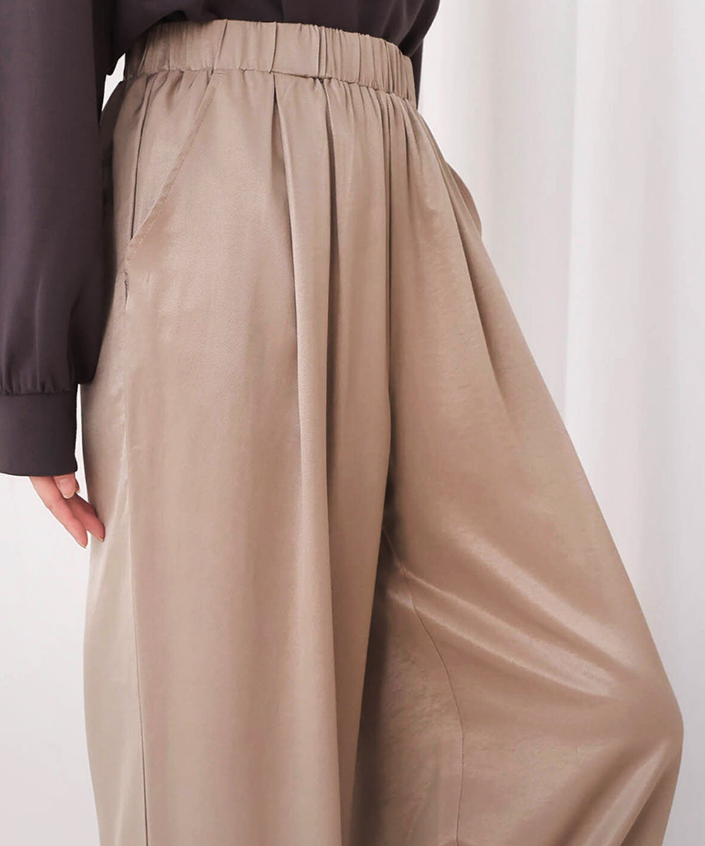 シャイニーリラックスパンツ