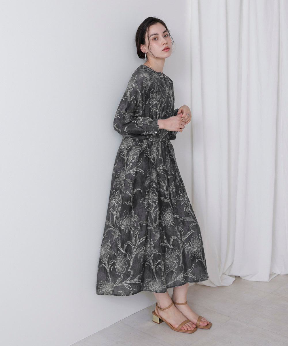 フラワー柄ワンピース