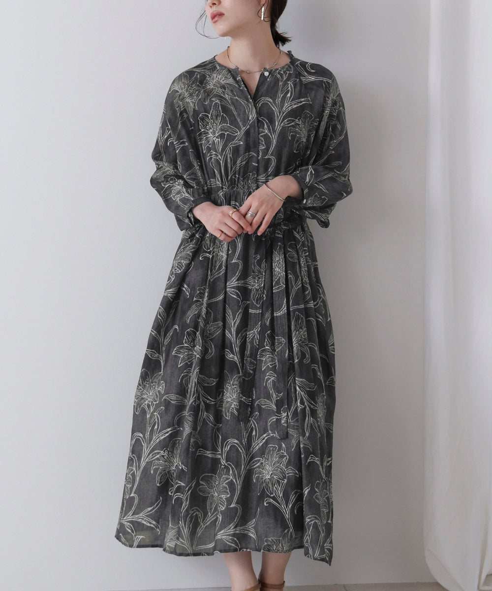 フラワー柄ワンピース