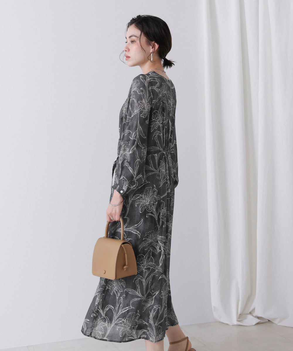 フラワー柄ワンピース