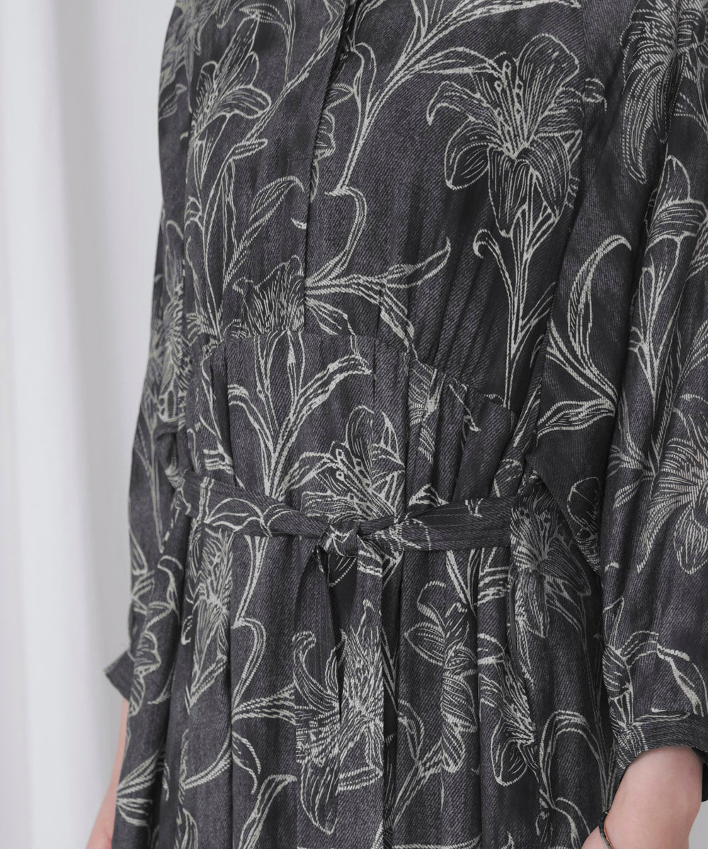 フラワー柄ワンピース