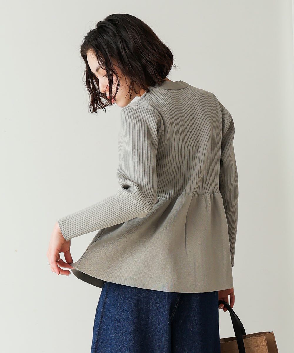 軽量ペプラムニットカーディガン