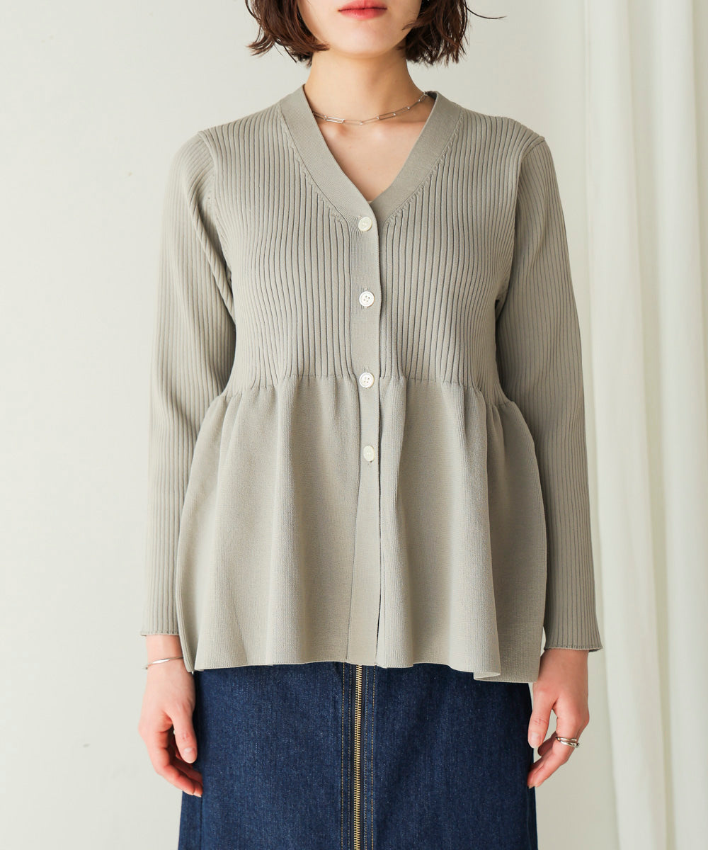 軽量ペプラムニットカーディガン