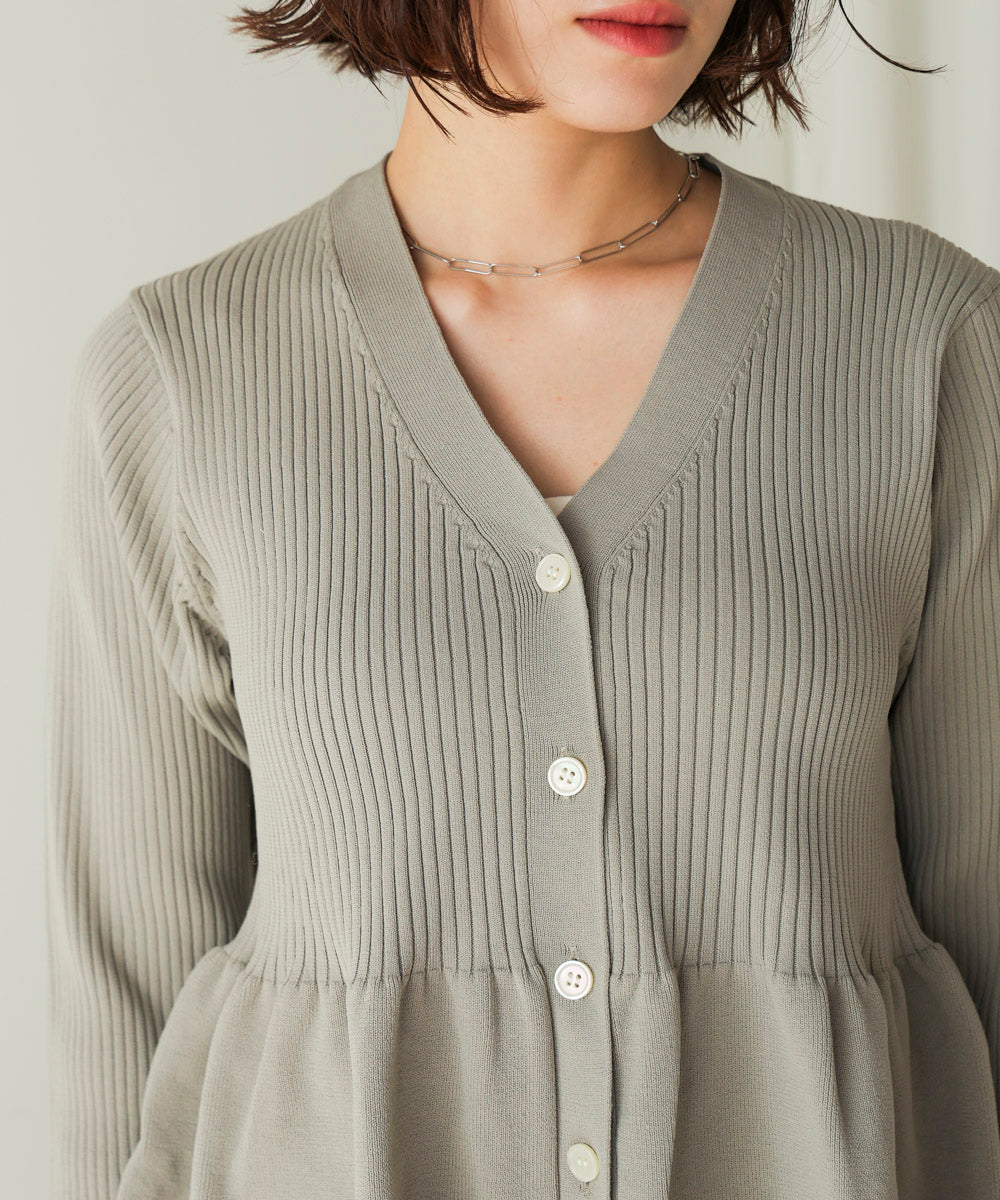 軽量ペプラムニットカーディガン