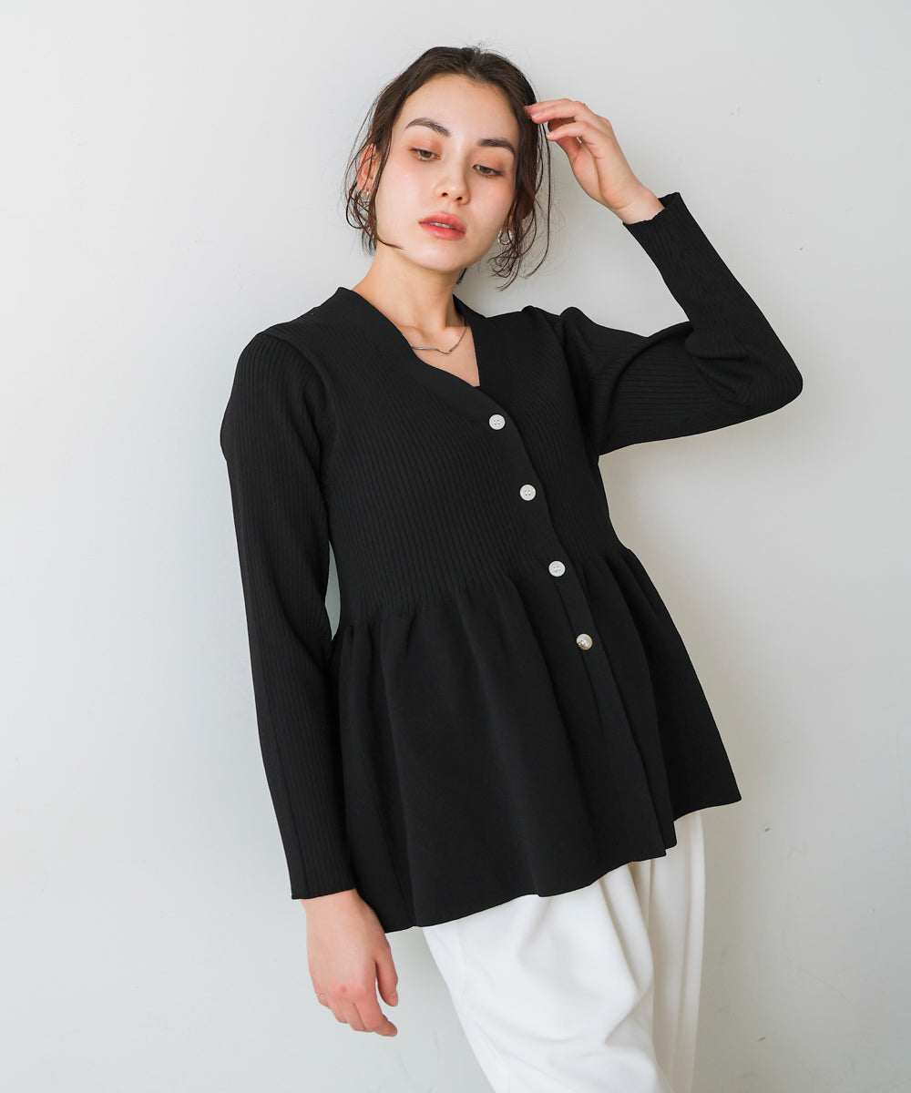 軽量ペプラムニットカーディガン