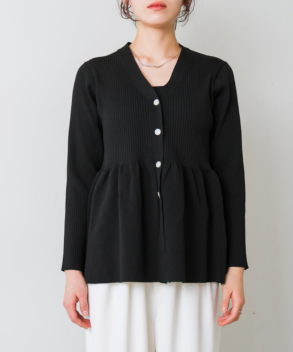 軽量ペプラムニットカーディガン