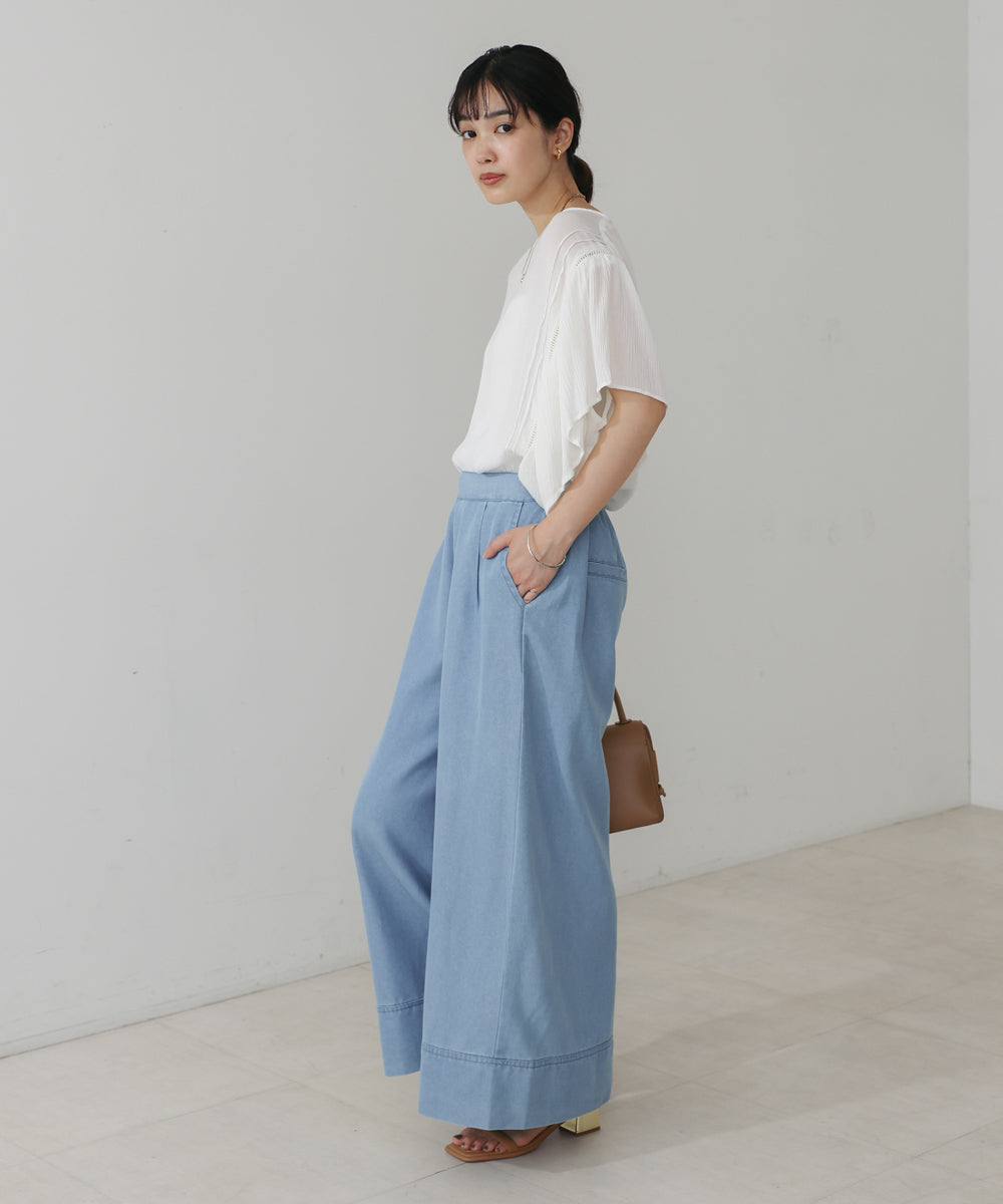 ライトデニムフレアパンツ