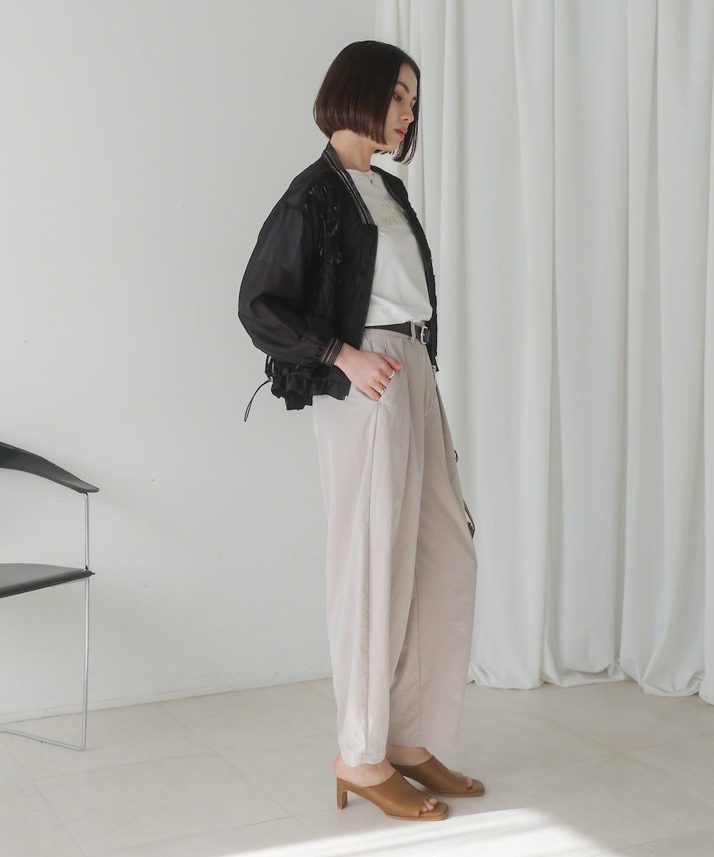 ストレッチテックコクーンパンツ