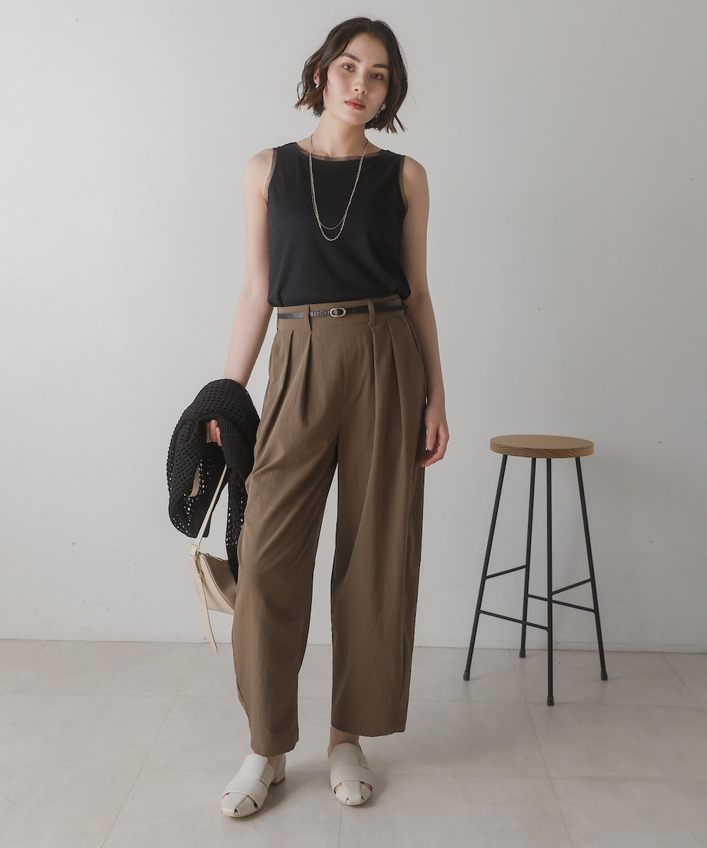 ストレッチテックコクーンパンツ