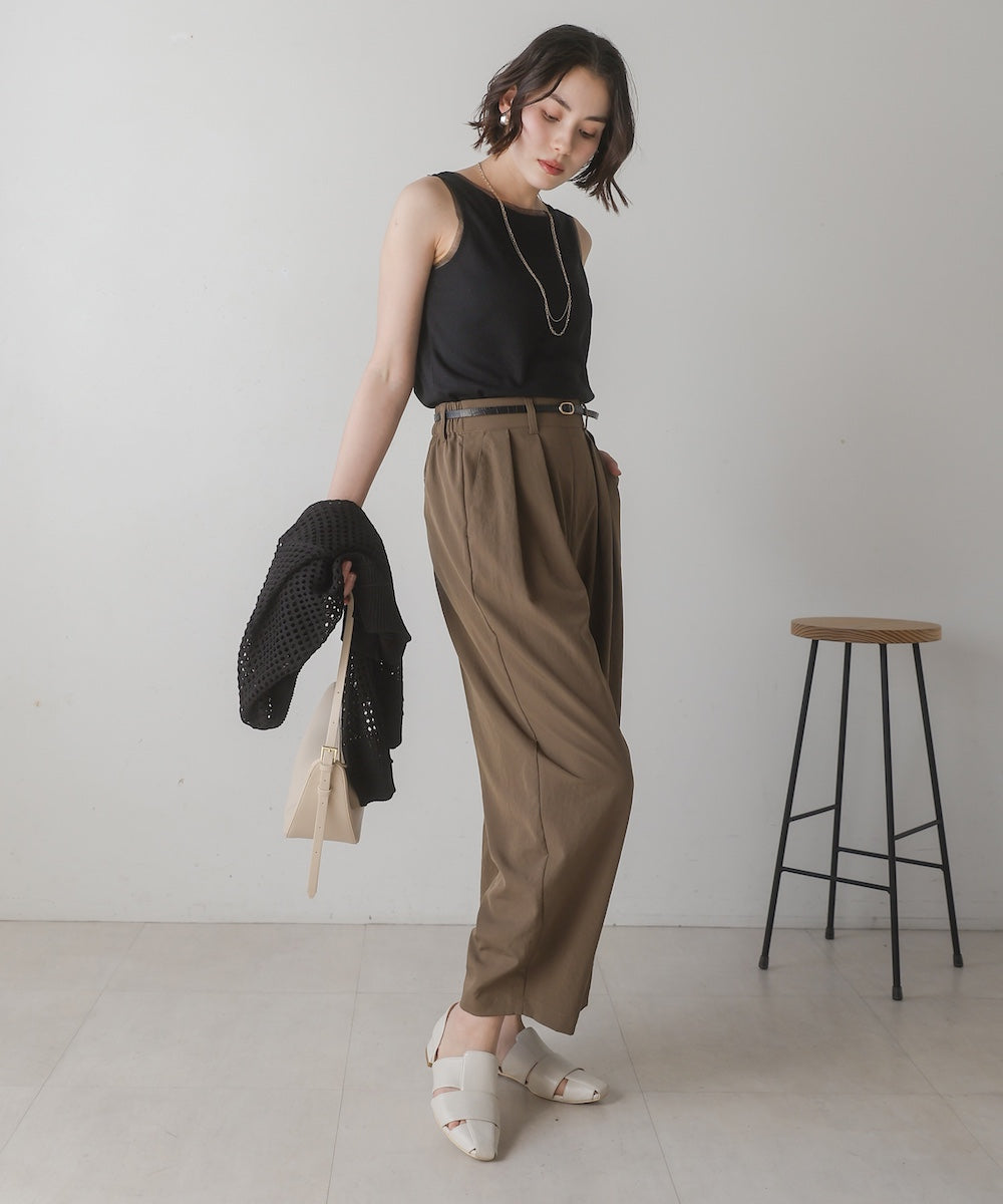 ストレッチテックコクーンパンツ