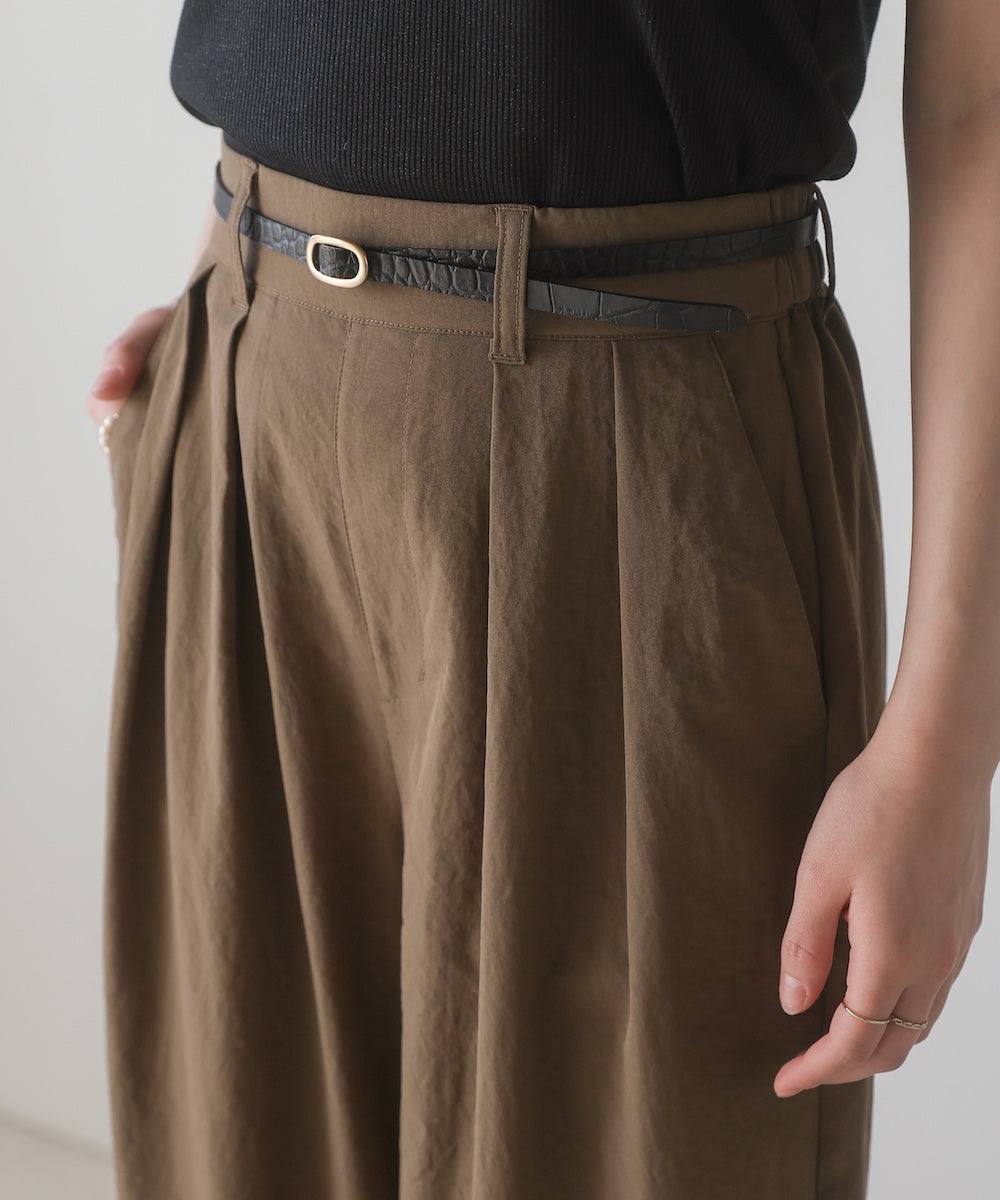 ストレッチテックコクーンパンツ