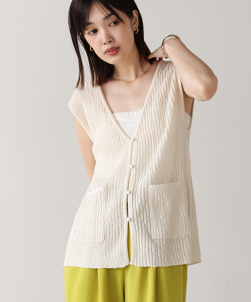 ウェービーメッシュニットベスト