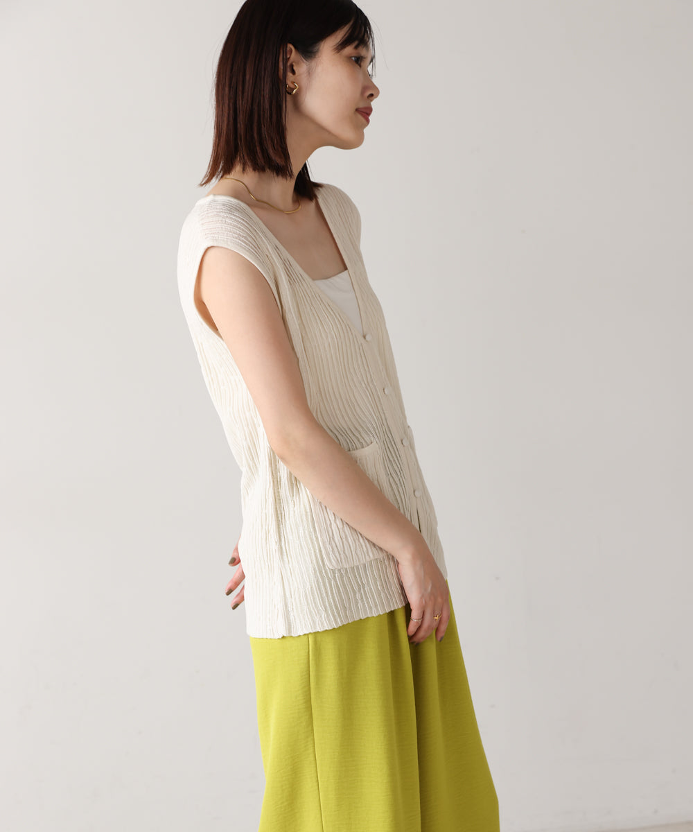 ウェービーメッシュニットベスト