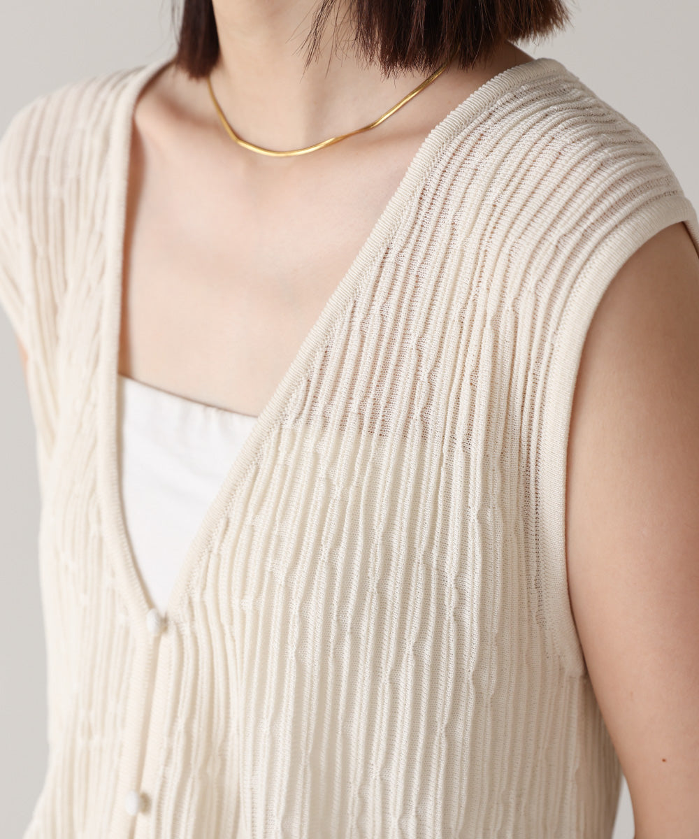 ウェービーメッシュニットベスト