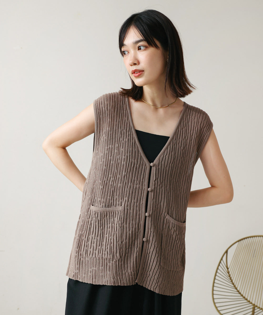 ウェービーメッシュニットベスト