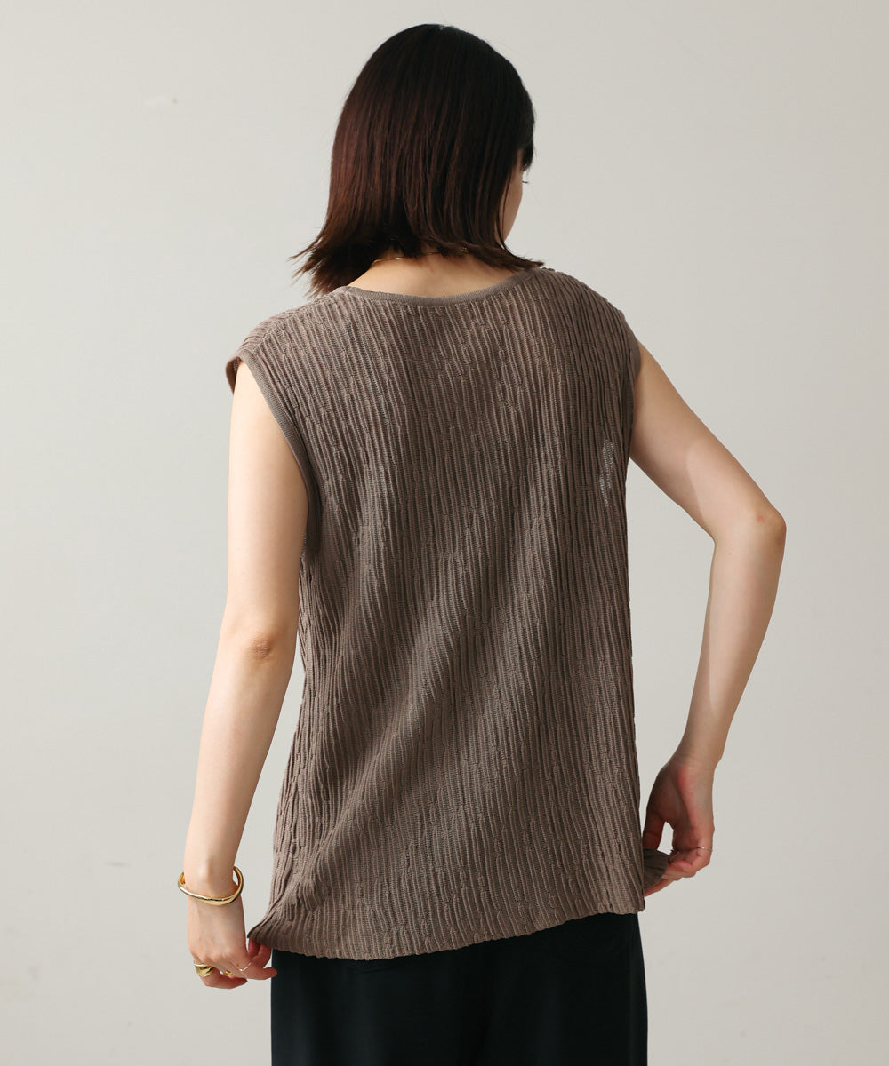 ウェービーメッシュニットベスト