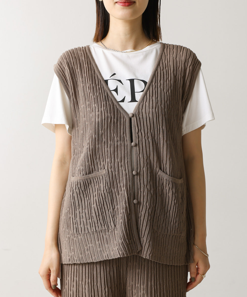 ウェービーメッシュニットベスト