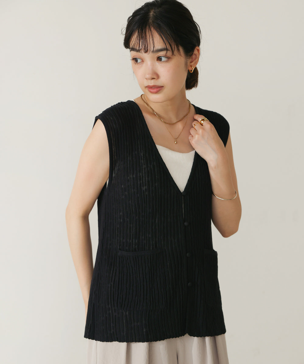 ウェービーメッシュニットベスト