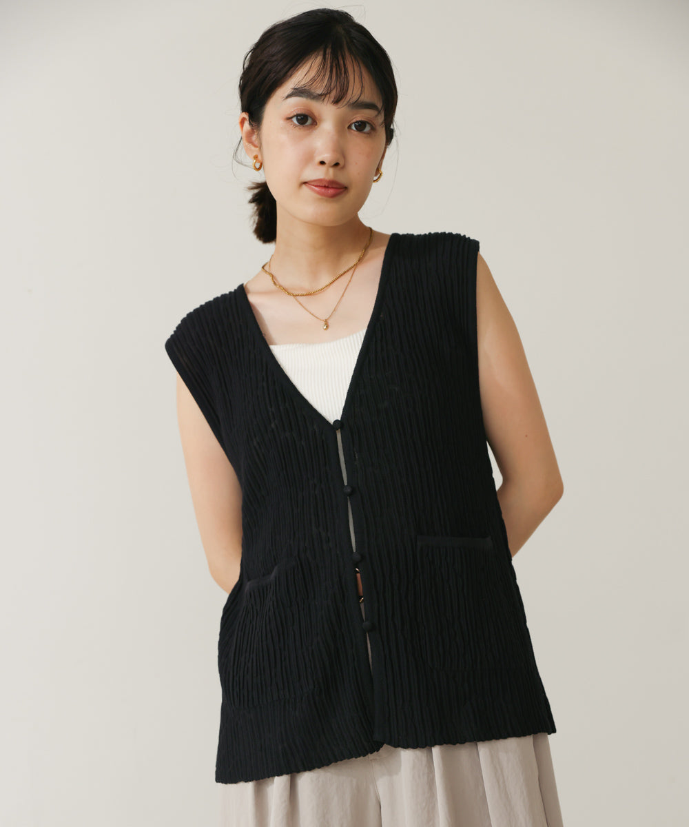 ウェービーメッシュニットベスト