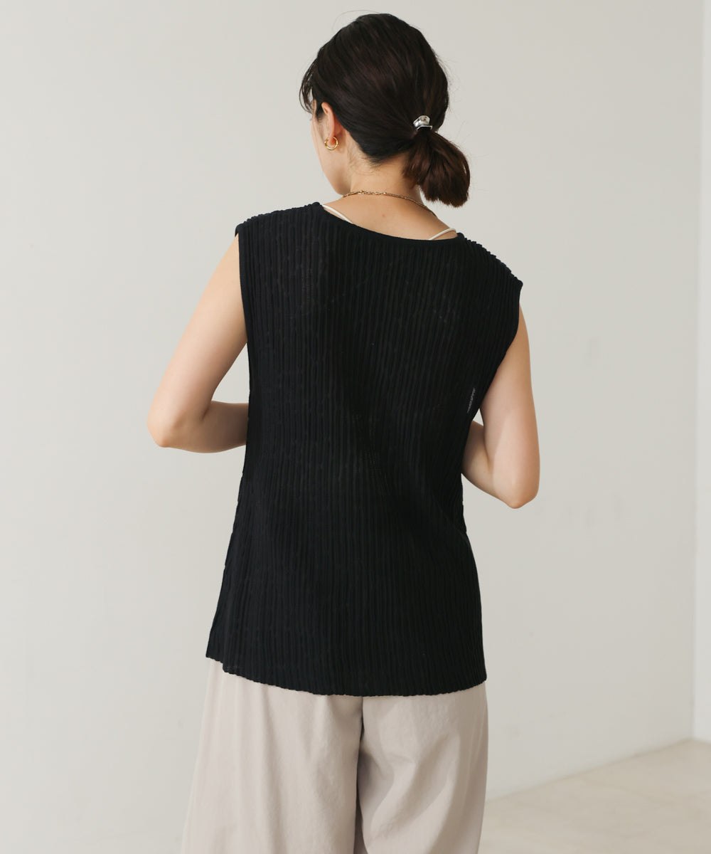 ウェービーメッシュニットベスト