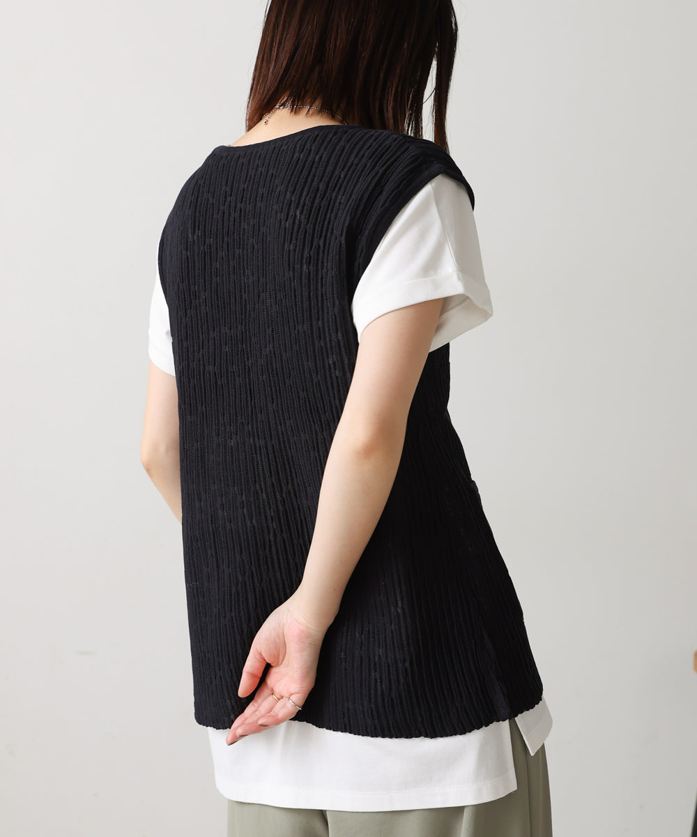 ウェービーメッシュニットベスト