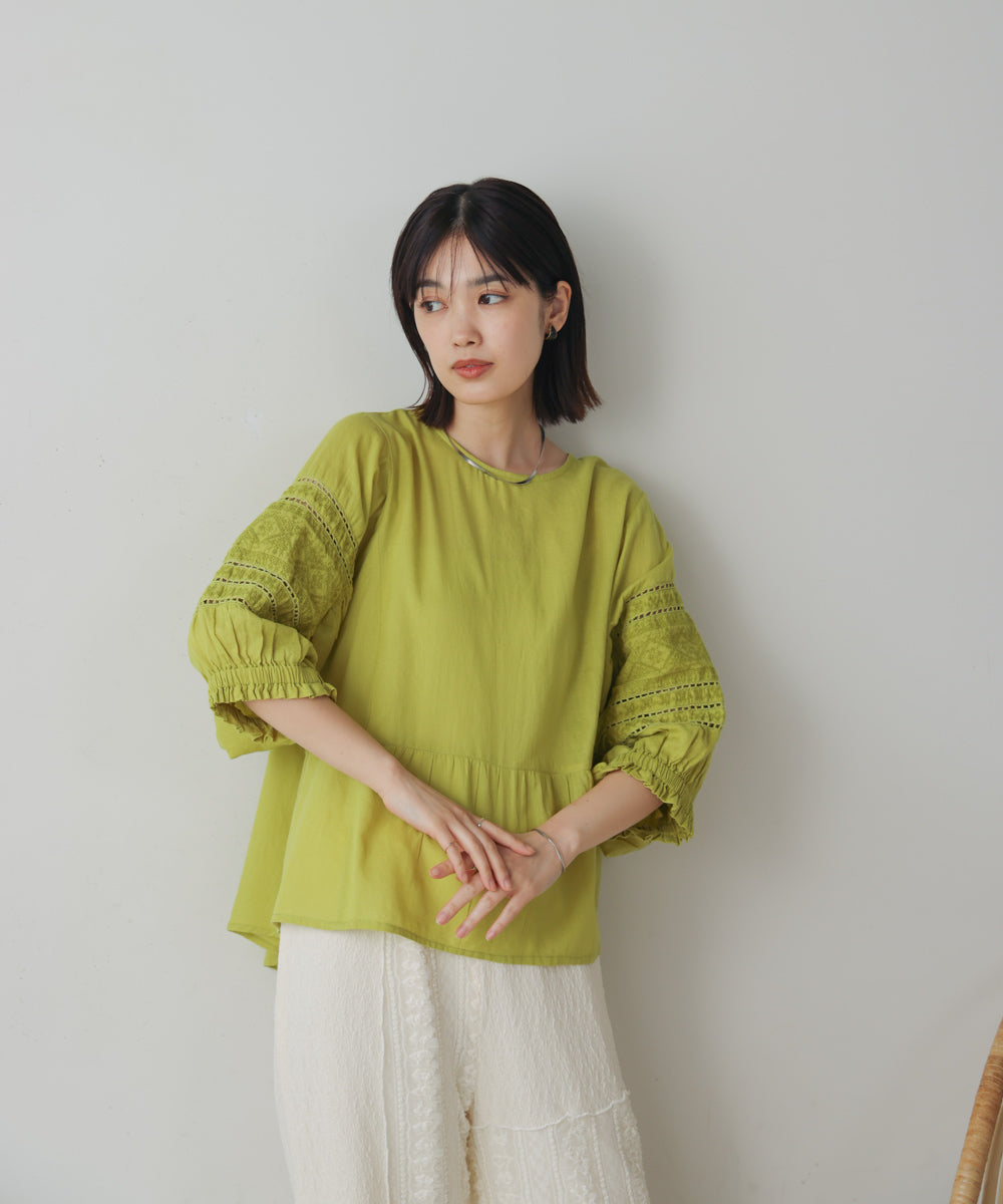 モスコットンエンブロイダリーブラウス