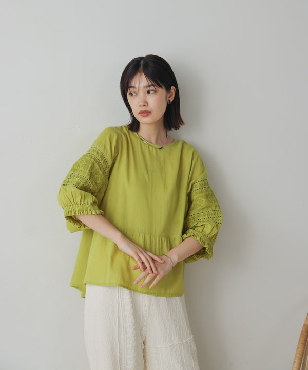 モスコットンエンブロイダリーブラウス