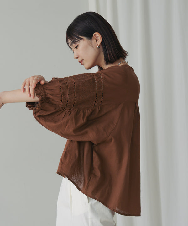 モスコットンエンブロイダリーブラウス