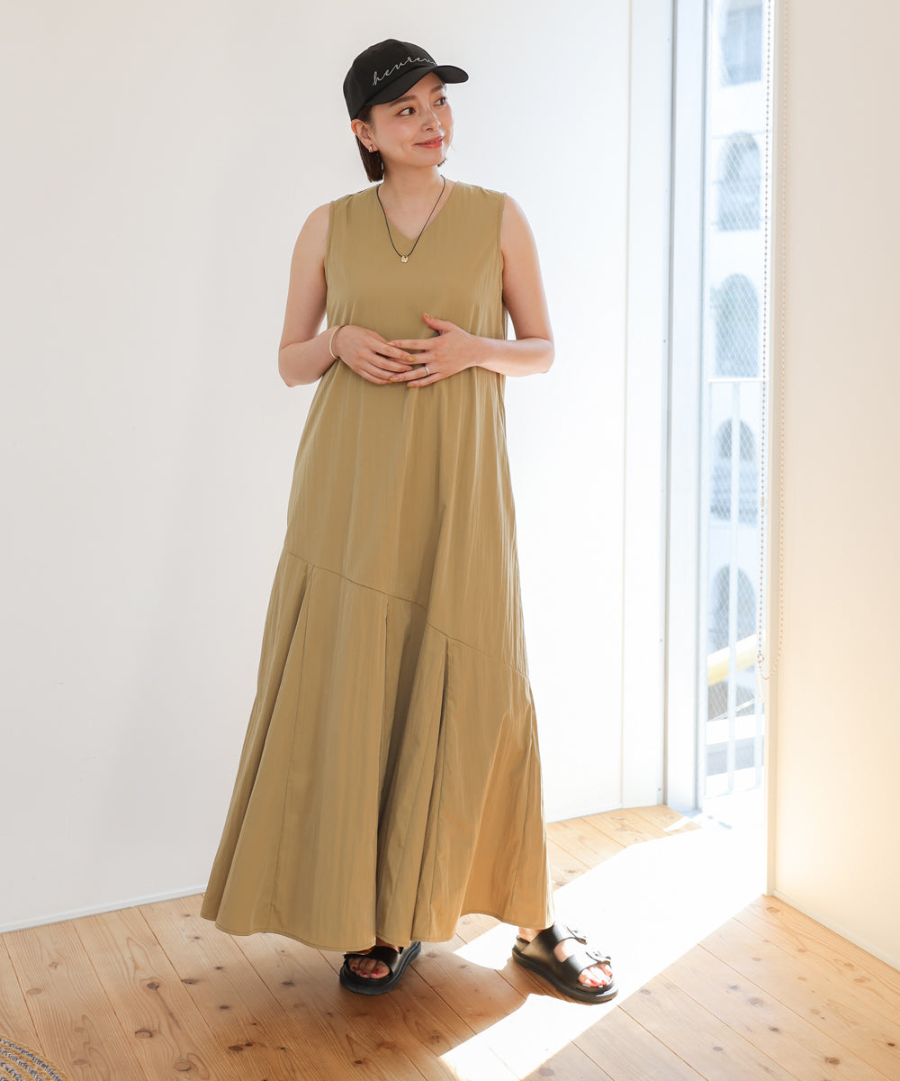 【MARIEコラボ】裾フレア切替ノースリーブワンピース